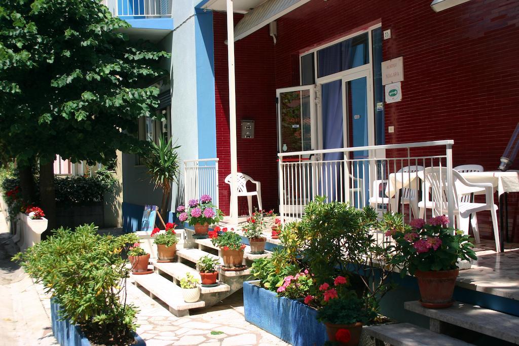 Hotel Niagara Marotta Bagian luar foto