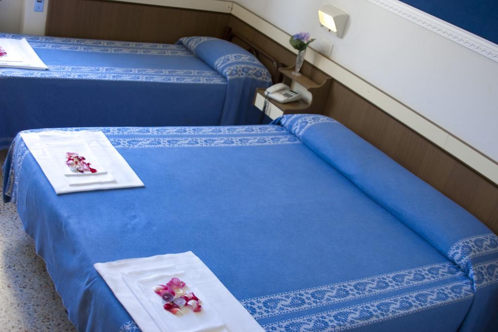 Hotel Niagara Marotta Ruang foto