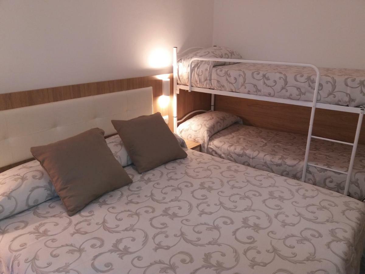 Hotel Niagara Marotta Bagian luar foto